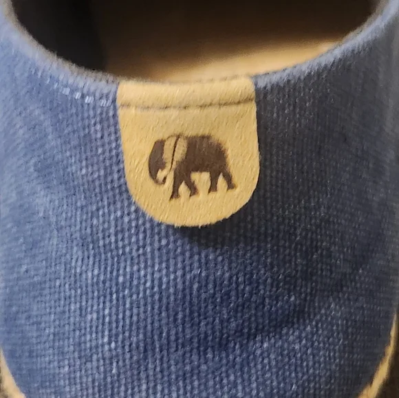 PATARA MEN,S  BLUE SLIP-ON Shoes with Mushroom Embroidery Size 9. NWOT. - Picture 5 of 11